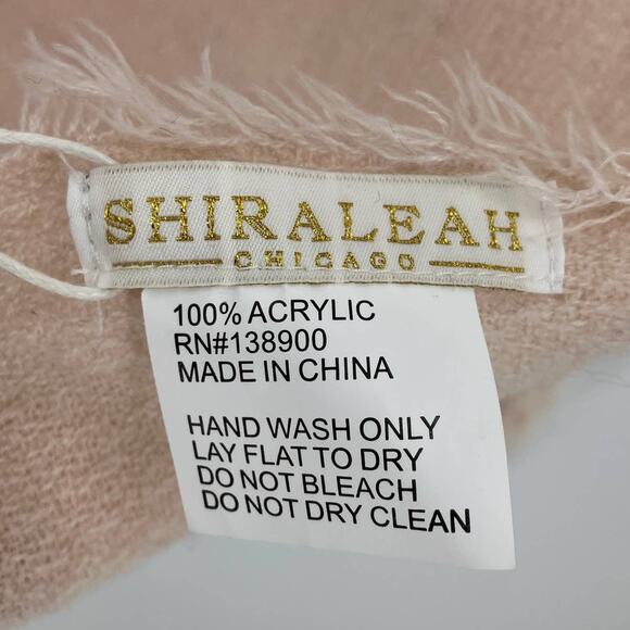 Shiraleah Chicago Blush Pink Lightweight Fringe Acrylic Blanket Tate Wrap Scarf - Picture 2 of 6